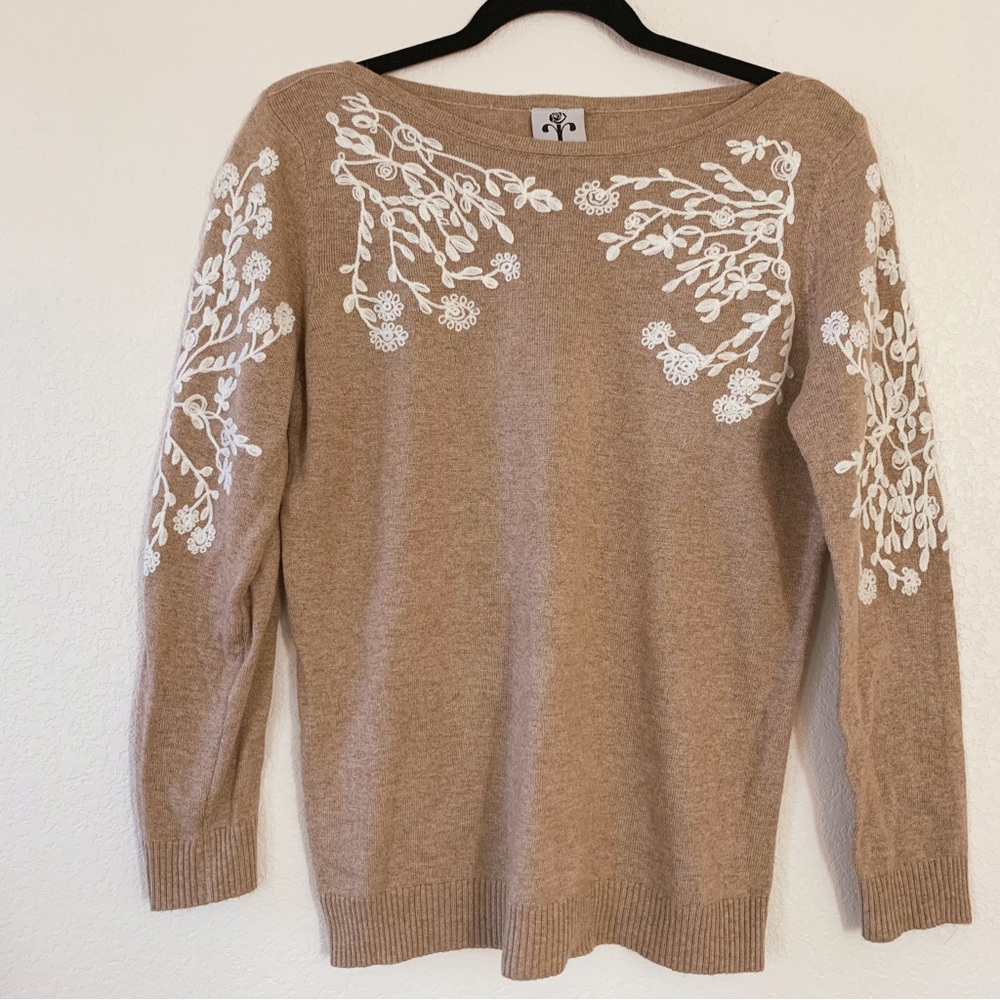 Tan and White Crew Neck Sweater with Floral Embellishments